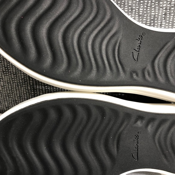 Clarks Cloudsteppers Slides - Picture 6 of 12